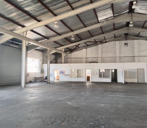 784 m² Industrial space