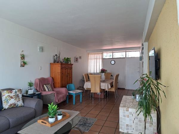2 Bedroom Flat