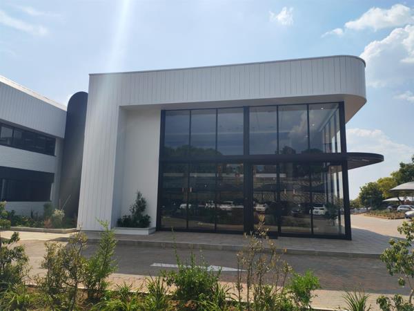 62  m² Commercial space