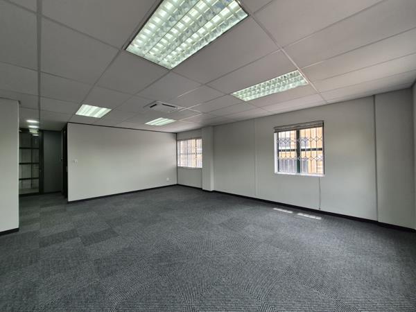 73  m² Commercial space