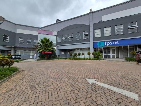 1 420  m² Commercial space