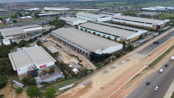 7 738  m² Industrial space