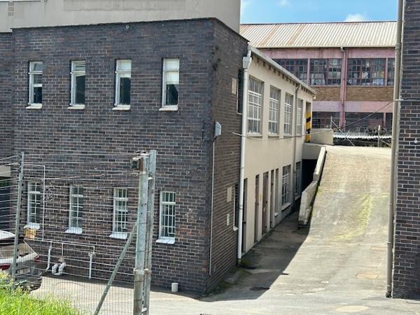 2 031 m² Industrial space