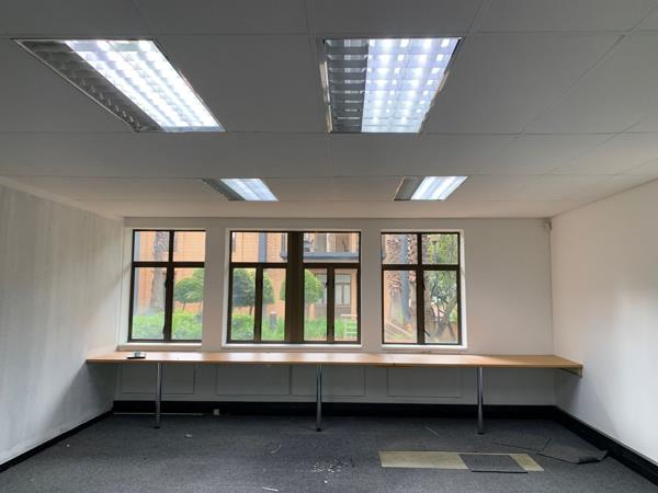 671 m² Office Space