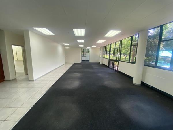 787 m² Office Space