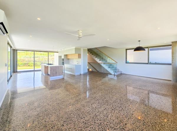 4 Bedroom Townhouse