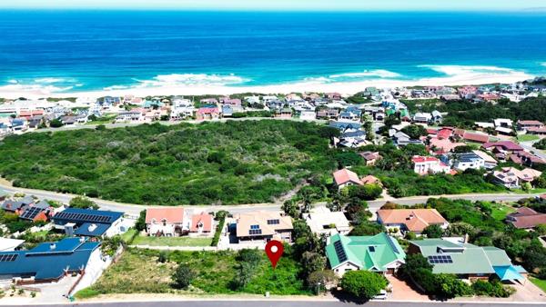 938 m² Land