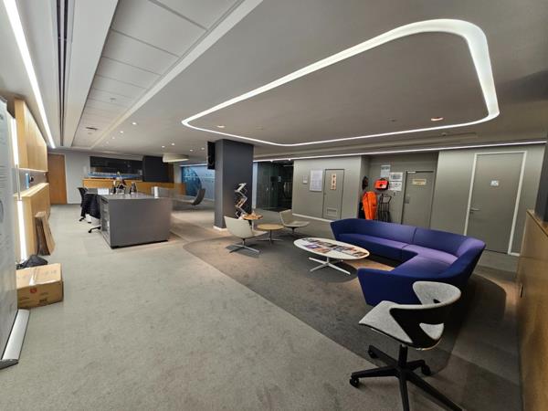 2 004 m² Commercial space