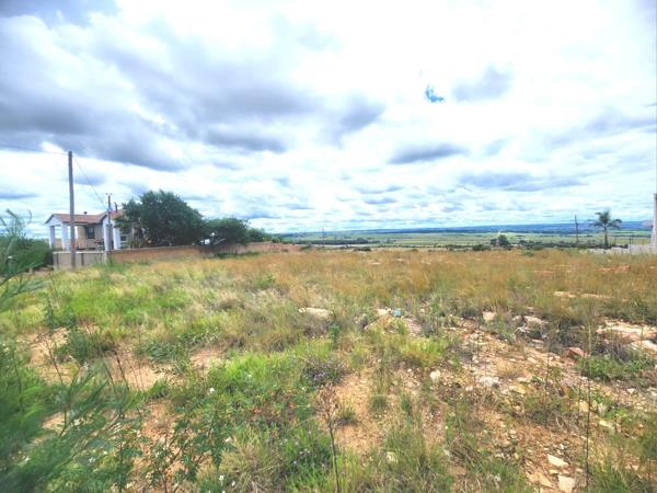 877 m² Land