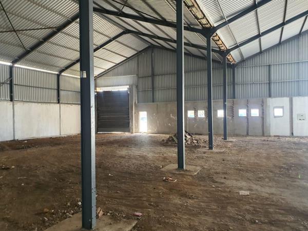 690 m² Industrial space