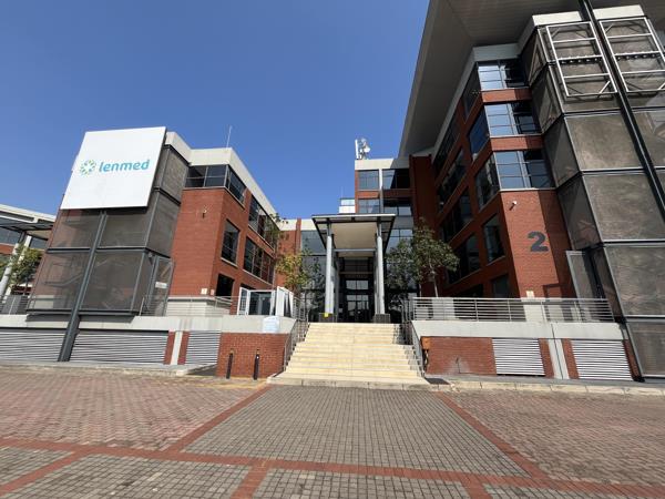 271.5  m² Commercial space