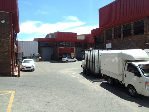 300 m² Commercial space