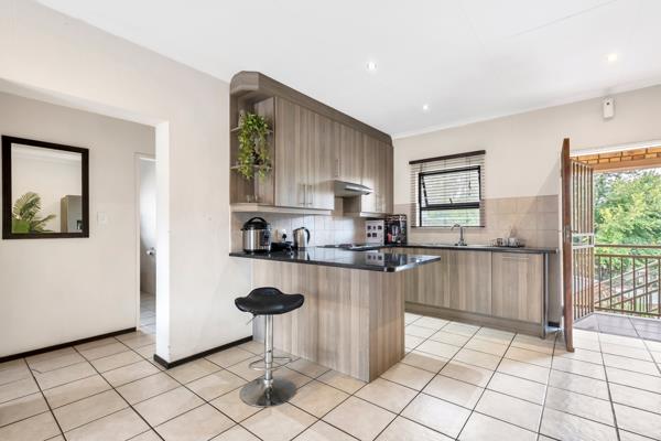 2 Bedroom ApartmentFerndale - View 4