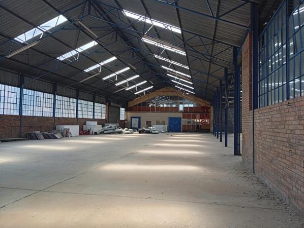 1 667  m² Commercial space