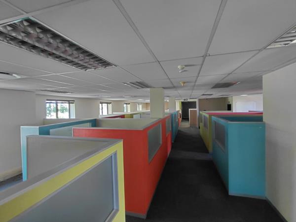 462  m² Commercial space