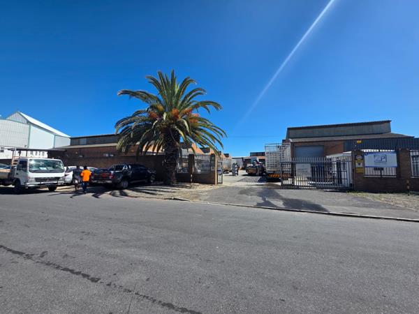 2 500 m² Industrial space