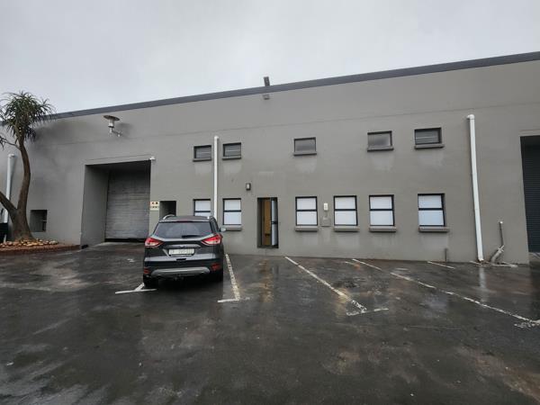 472 m² Industrial space