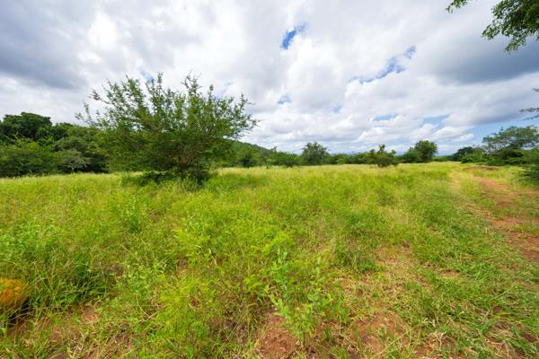 2 400 m² Land