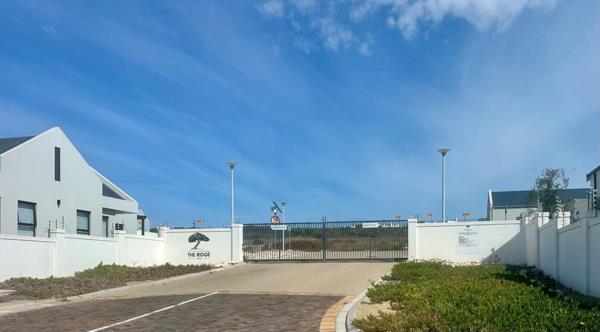 430 m² Land