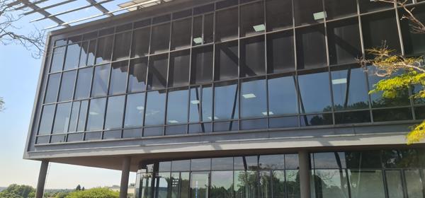 394  m² Commercial space