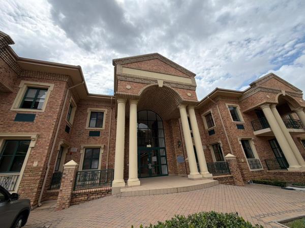 295  m² Commercial space