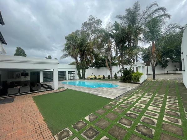 10 Bedroom Townhouse