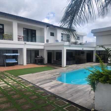 10 Bedroom Townhouse