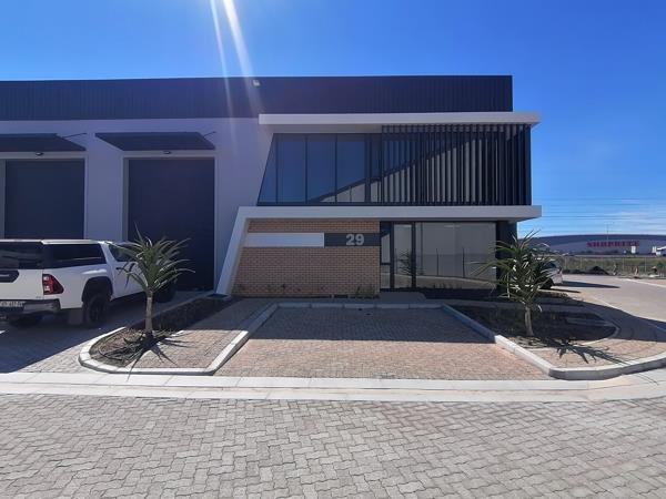 654 m² Industrial space