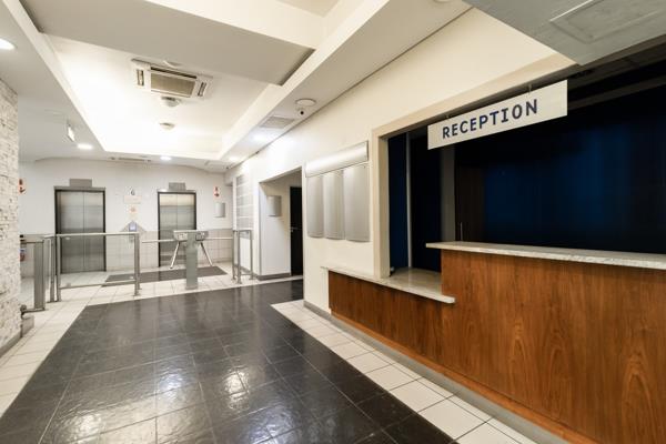 581  m² Office Space