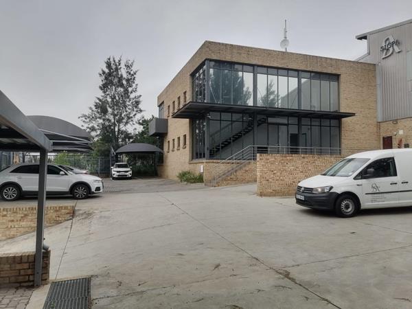 1 700  m² Industrial space