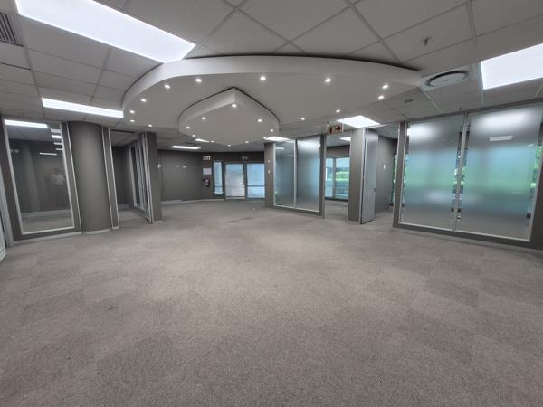 256 m² Commercial space
