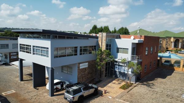 164  m² Commercial space