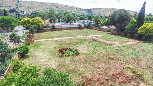 3 437 m² Land
