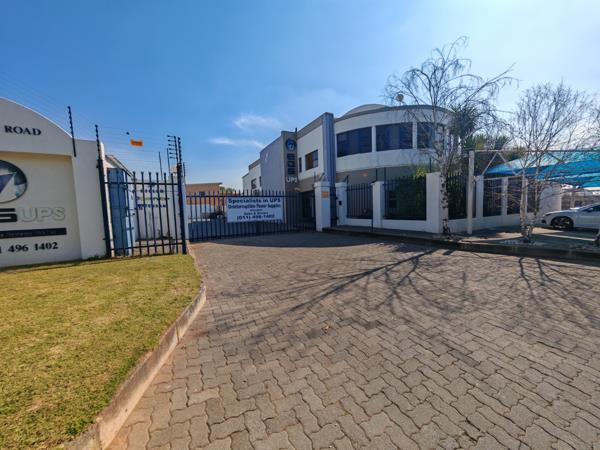 1 047 m² Industrial space