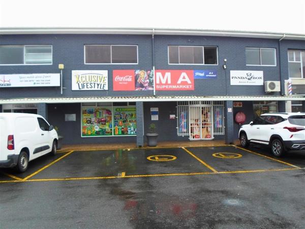 196  m² Retail Space