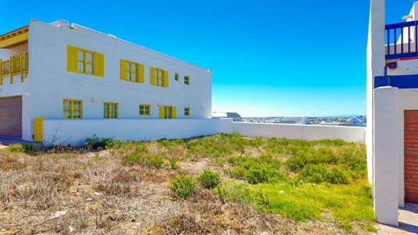 351 m² Land