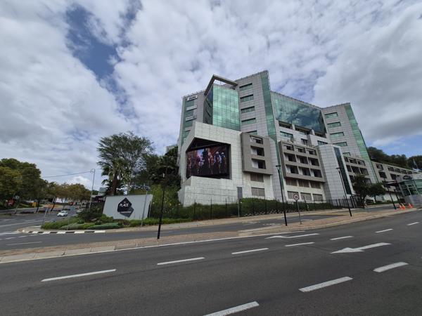 365 m² Commercial space