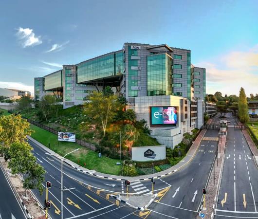 365 m² Commercial space