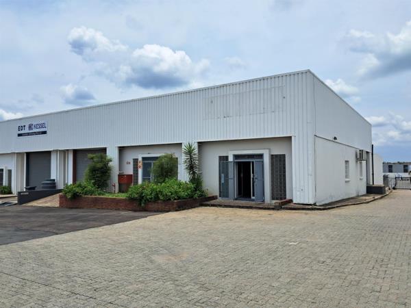 653  m² Industrial space