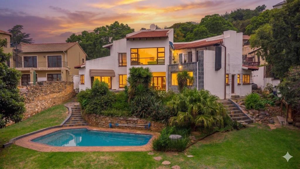 5 Bedroom House