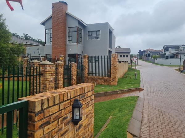668 m² Land