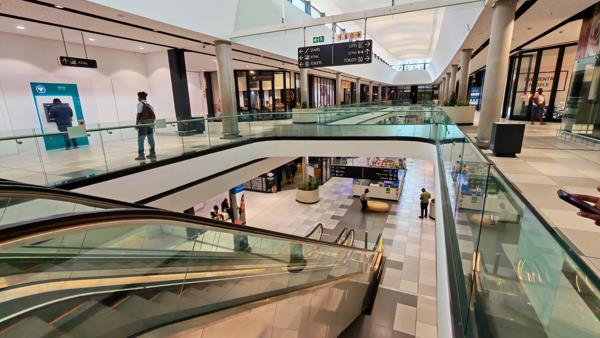 369 m² Retail Space