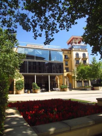 304 m² Office Space