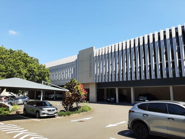 618  m² Commercial space