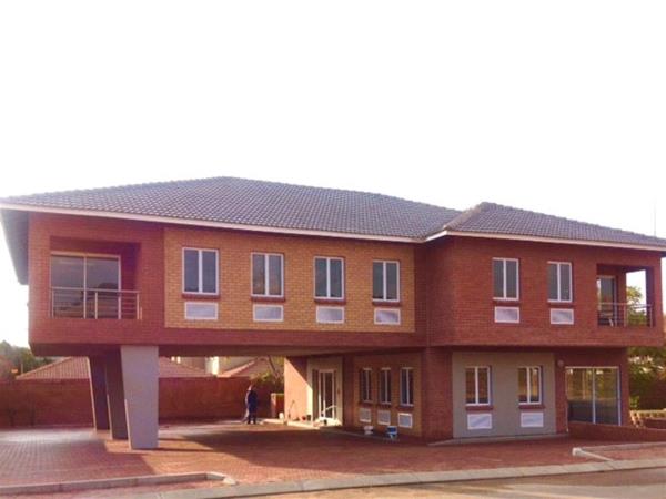 365 m² Office Space