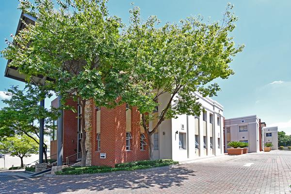 2 417 m² Commercial space