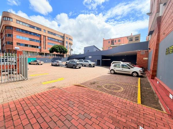 570  m² Commercial space