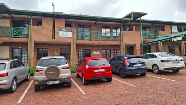 99  m² Office Space