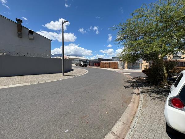 412 m² Industrial space