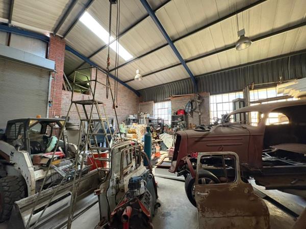 412 m² Industrial space